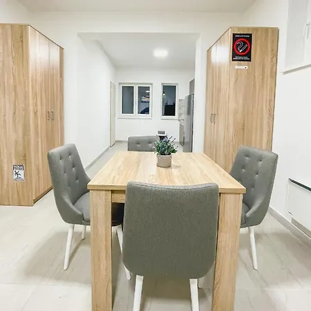 Katarina Apartment *