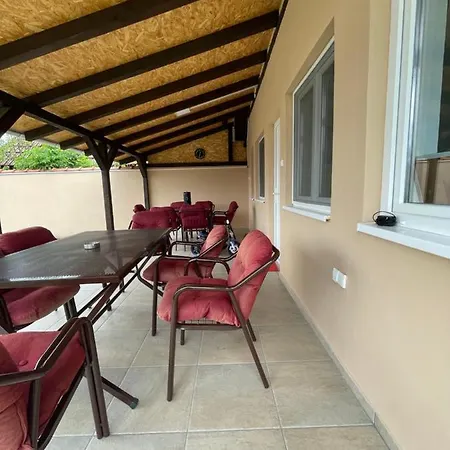 Katarina Apartment Novi Knezevac